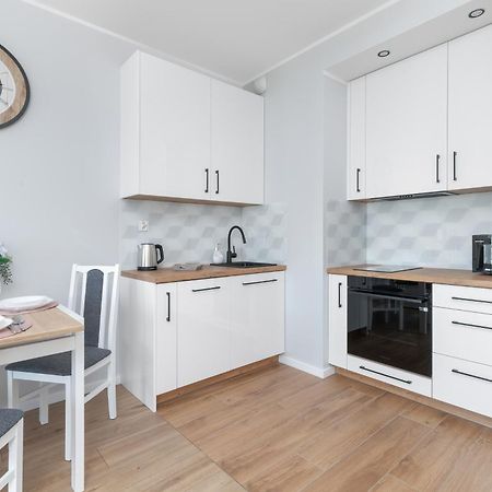 Nowa Letnica Comfortable Apartments With Balcony & Parking Gdansk By Noclegi Renters Exteriér fotografie
